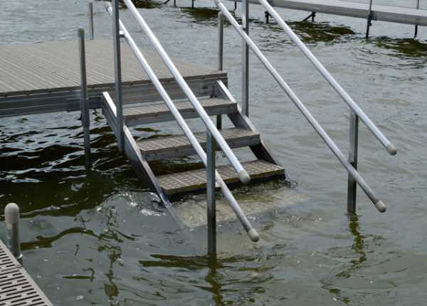 Dura Dock stairs with handrail